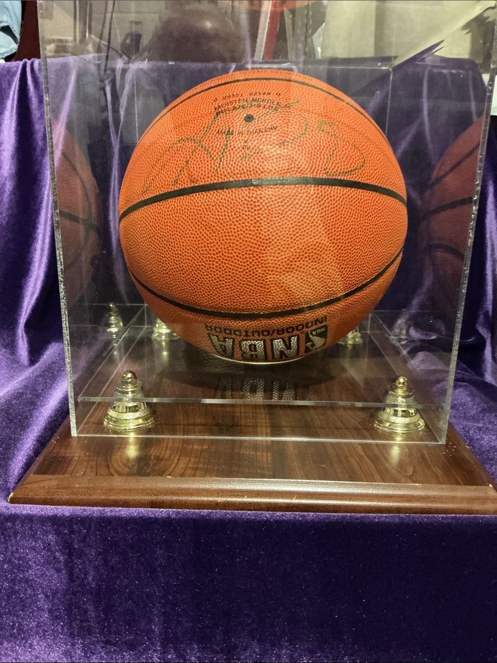 Kobe Bryant #8 Signed NBA Basketball with case